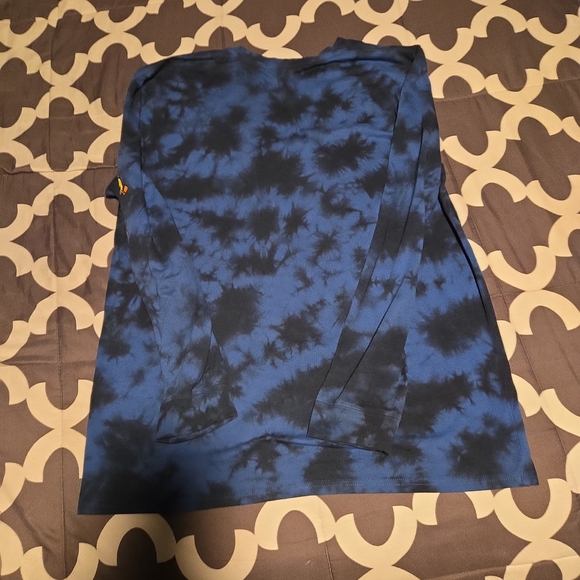 Pac-Man Graphic Long Sleeve Shirt - Picture 2 of 3